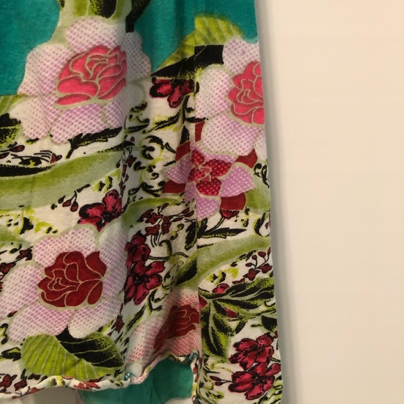 Thin strapped razor back tank - Picture 3 of 5